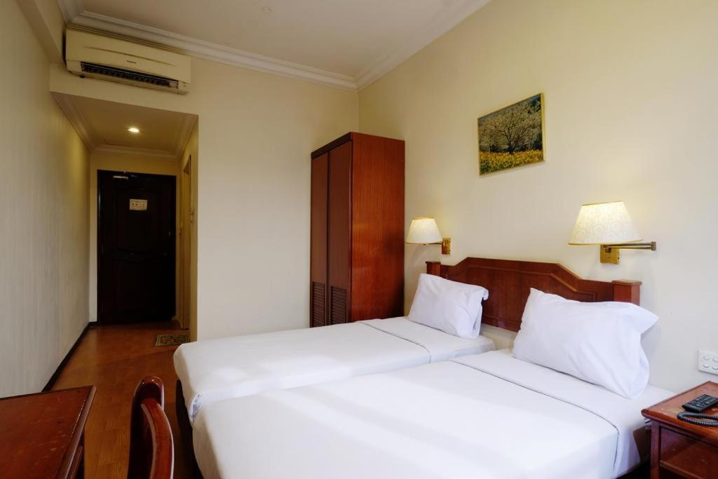 Hôtel White Sand à Agios Gordios  Extérieur photo